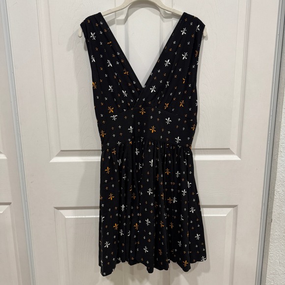 Trashy Diva Black Fleur de Lis V Neck Sleeveless Mini Dress Size 10 - Picture 5 of 9